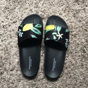 American Eagle Outfitters slides